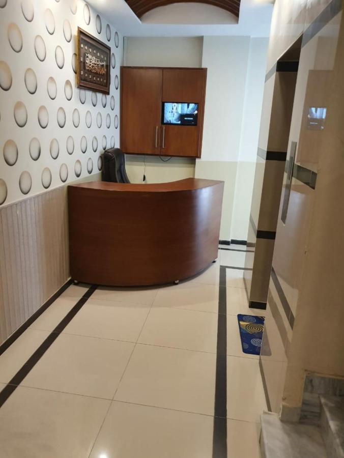 Hak Mall Suites And Apartments Rawalpindi Exterior foto