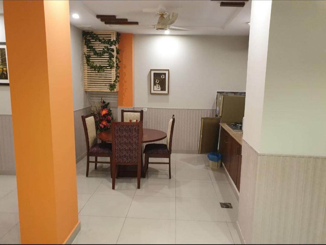 Hak Mall Suites And Apartments Rawalpindi Exterior foto